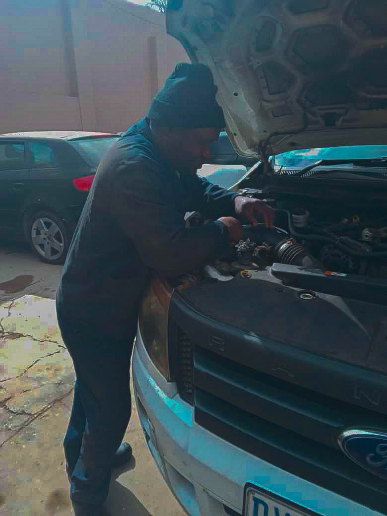 Temba Automobile Mechanic